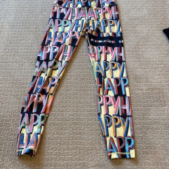 Stronger Leggings Size Med and Sports Bra Size XL - Picture 8 of 8